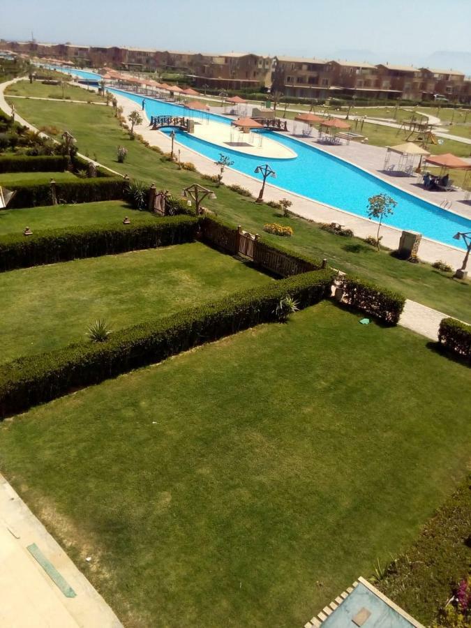 Chalet Marina Wadi Degla Families Only Pool View 2Nd Floor 6 Adults Ain Sukhna Extérieur photo